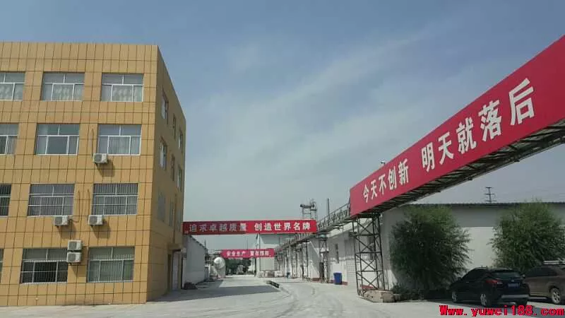 厂房大门
