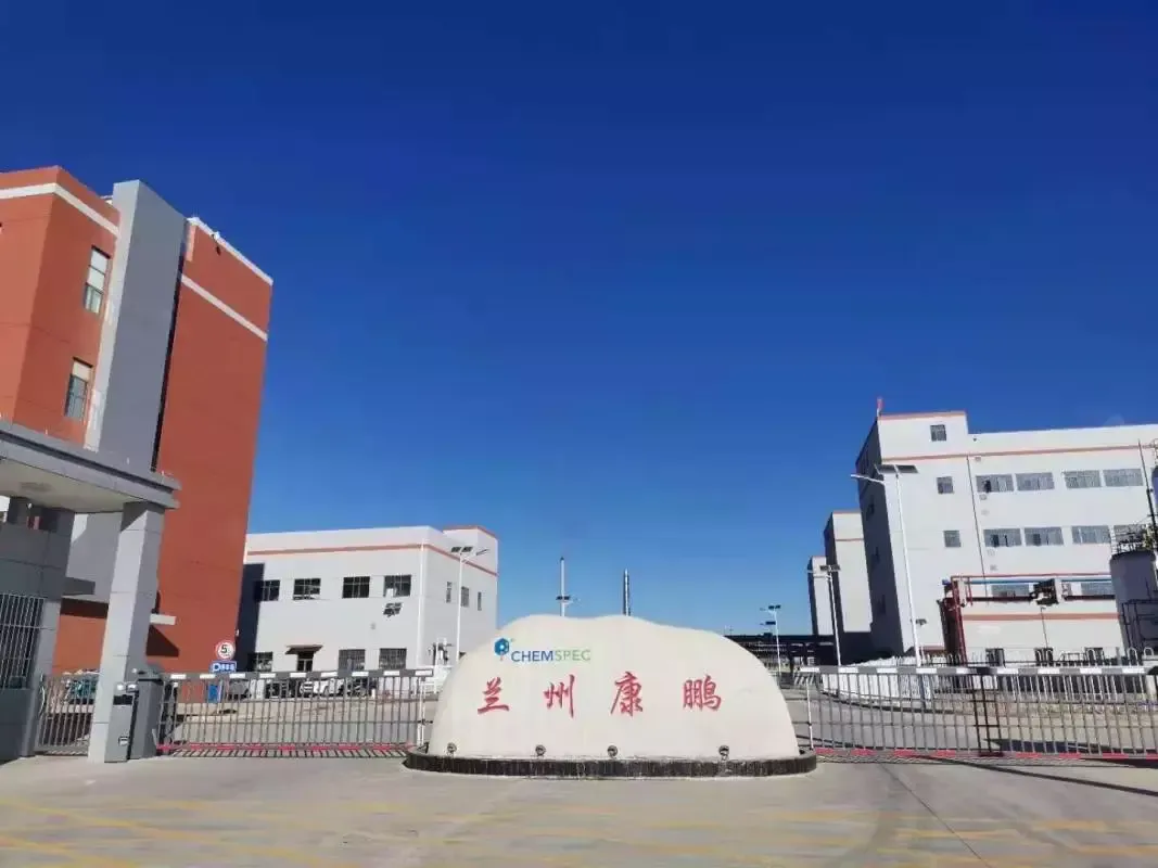 厂房大门