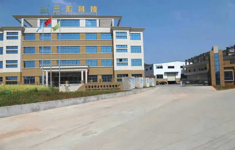 厂房大门