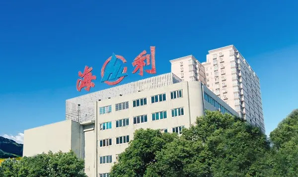 厂房大门