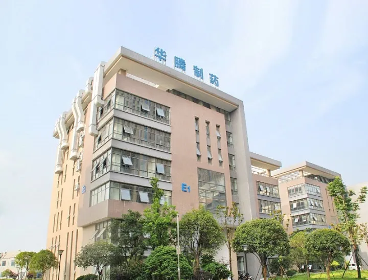 厂房大门
