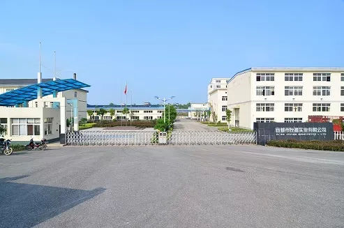 厂房大门