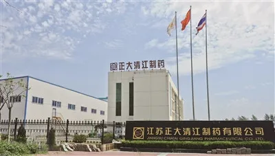厂房大门