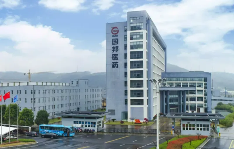 厂房大门