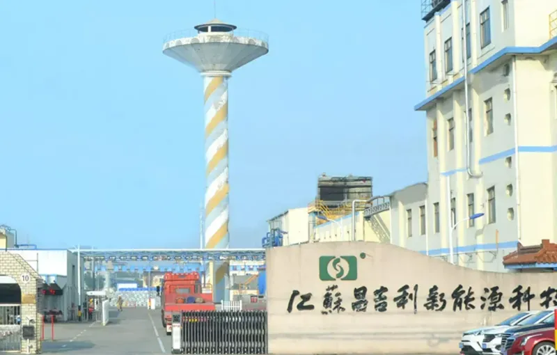 厂房大门