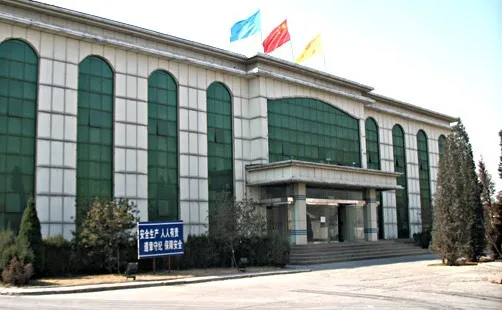 厂房大门