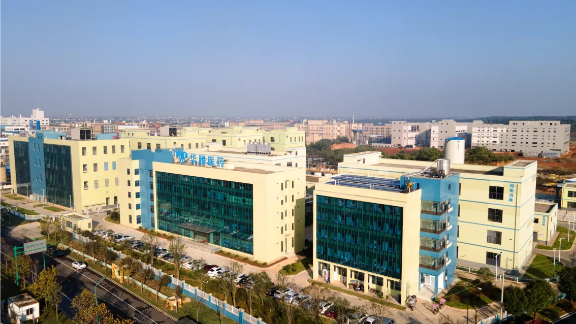 厂房大门