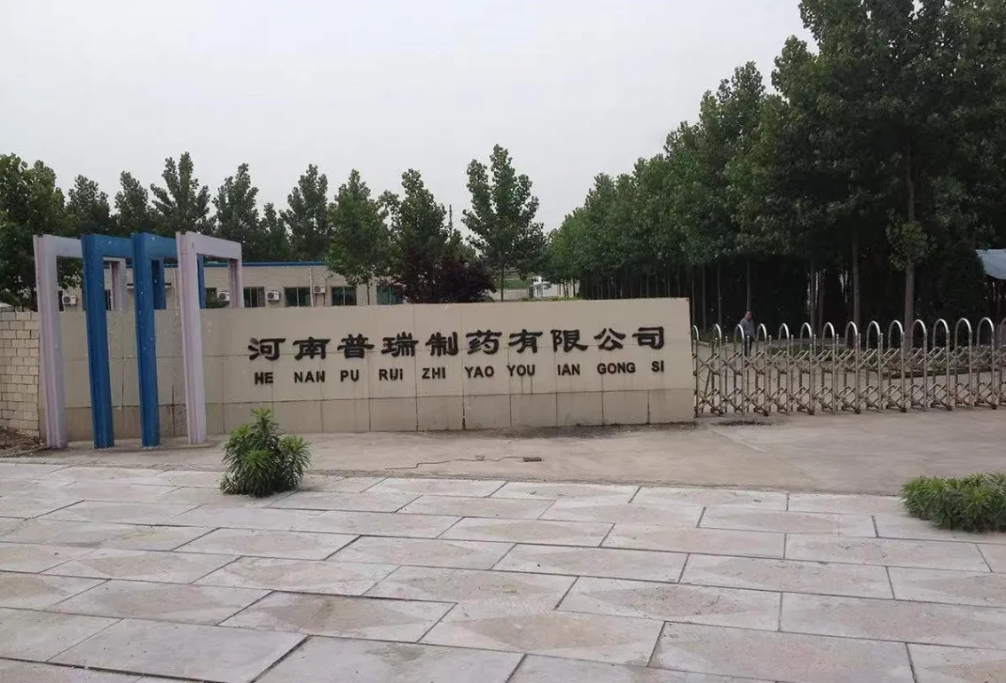 厂房大门