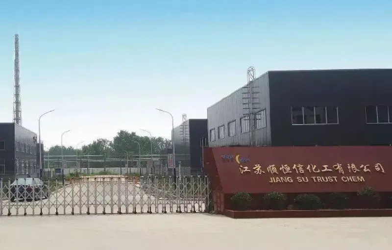 厂房大门