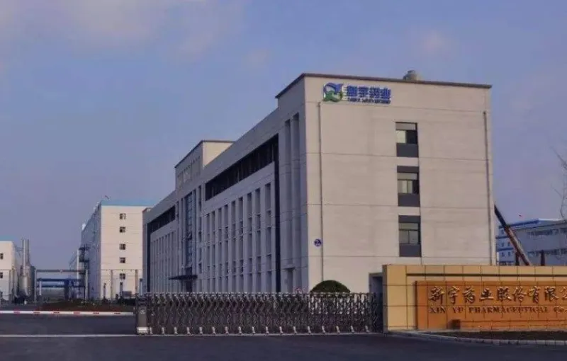 厂房大门
