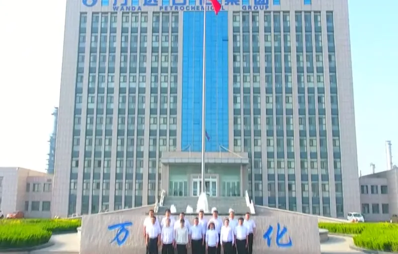 厂房大门