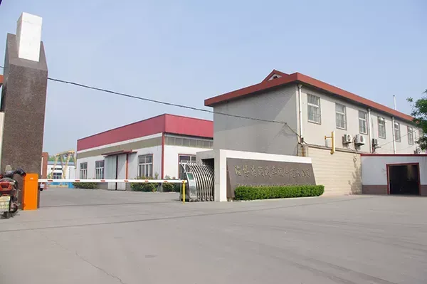 厂房大门