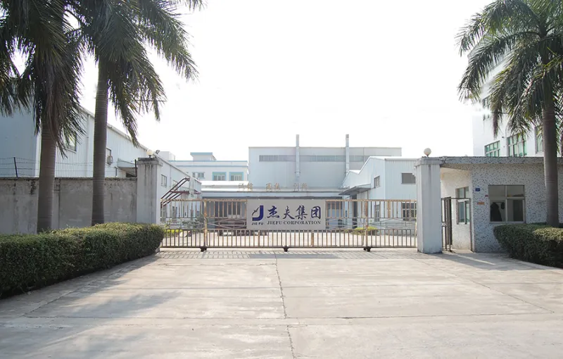 厂房大门