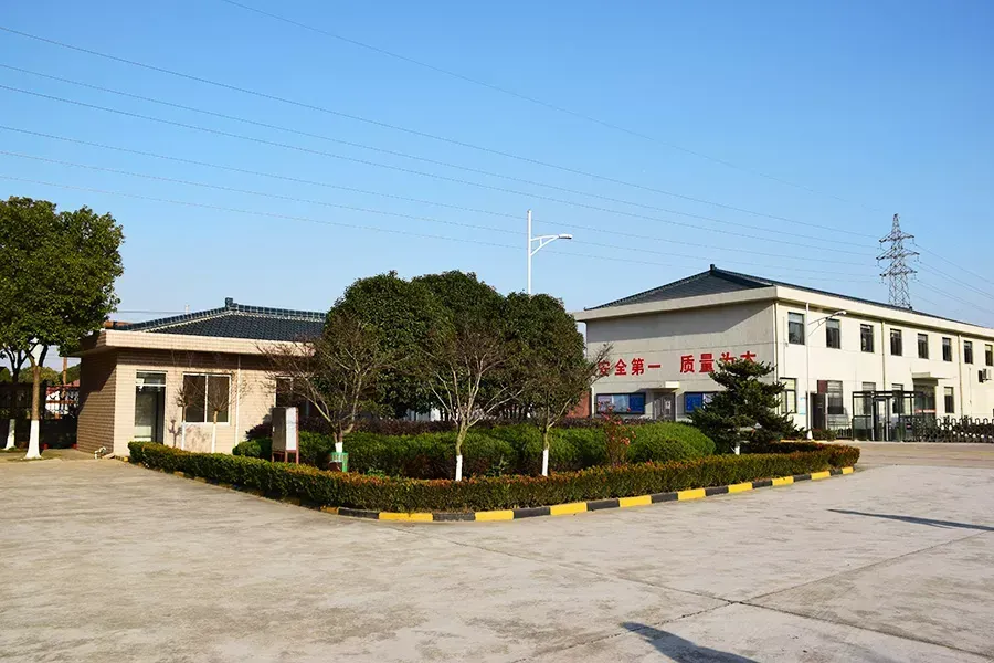 厂房大门