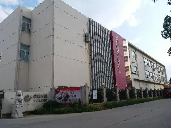 厂房大门
