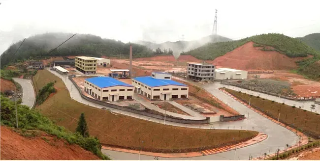 厂房大门