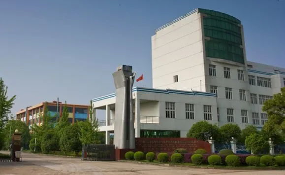 厂房大门
