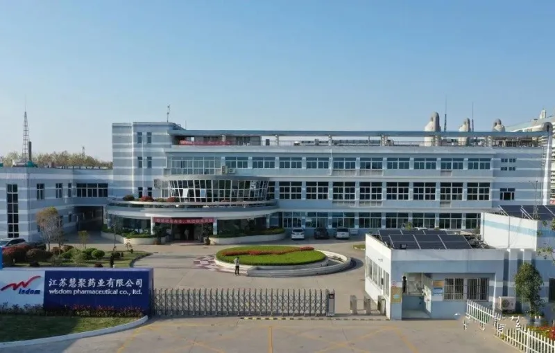 厂房大门
