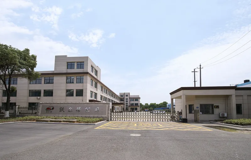 厂房大门