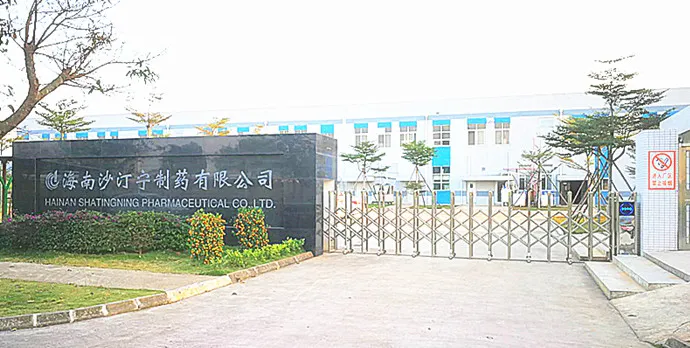 厂房大门