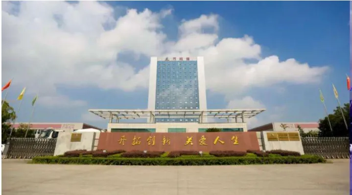 厂房大门