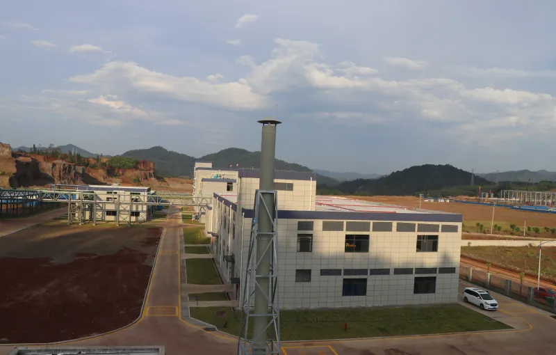 厂房大门