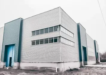 厂房大门