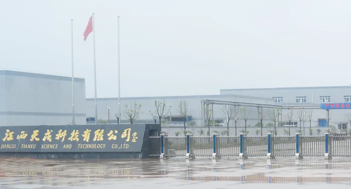 厂房大门