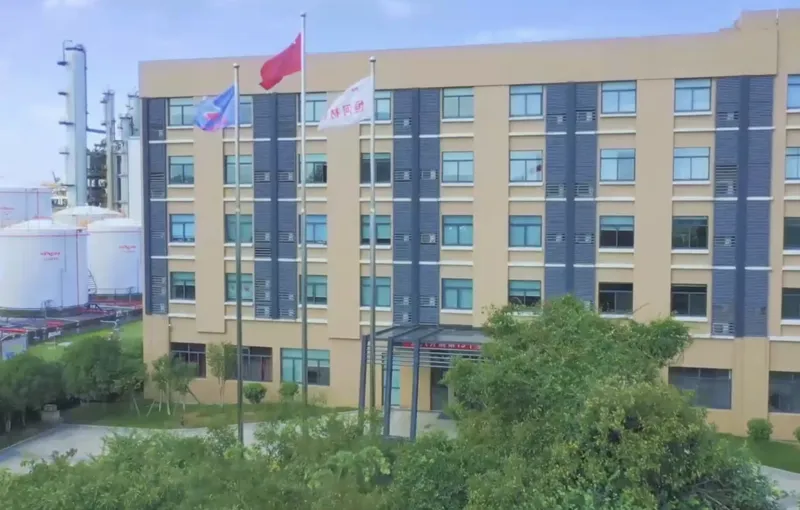 厂房大门
