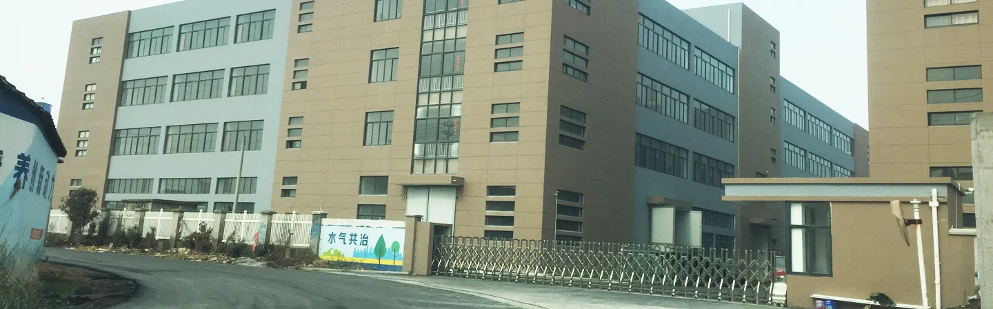 厂房大门