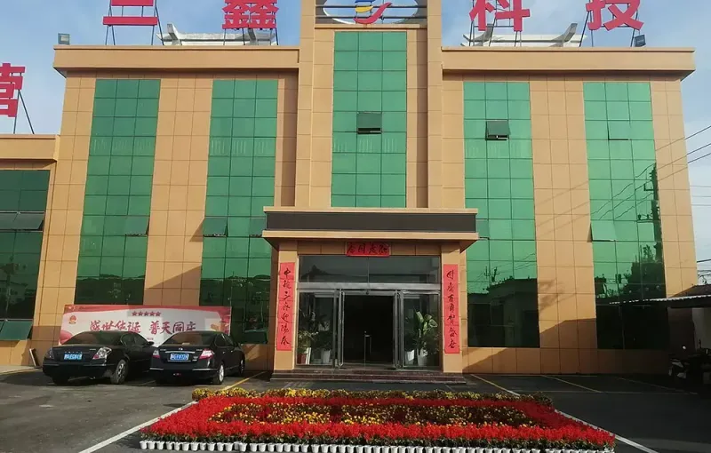 厂房大门