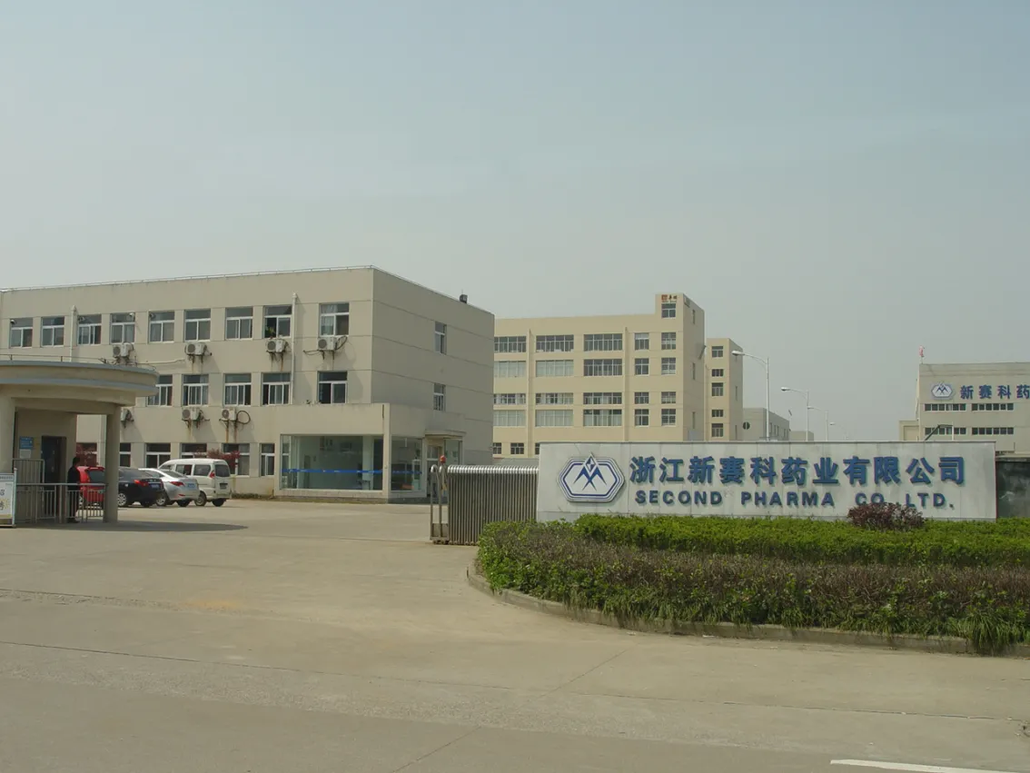 厂房大门