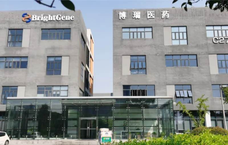 厂房大门