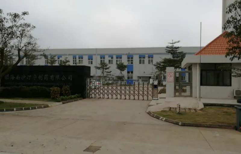 厂房大门