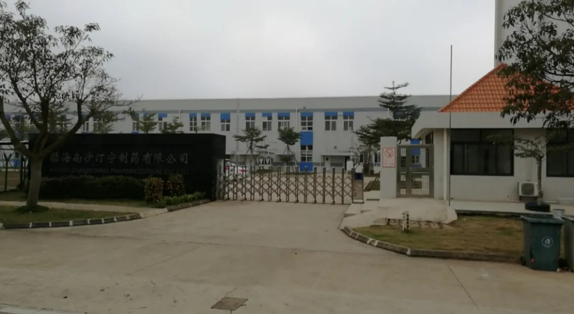 厂房大门