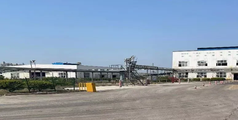 厂房大门