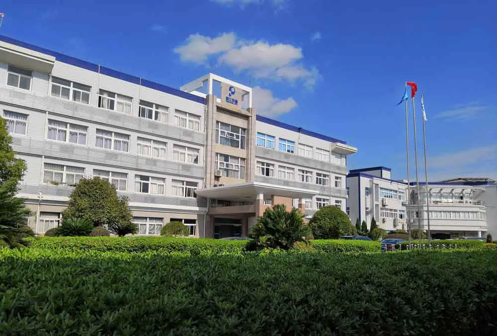 厂房大门