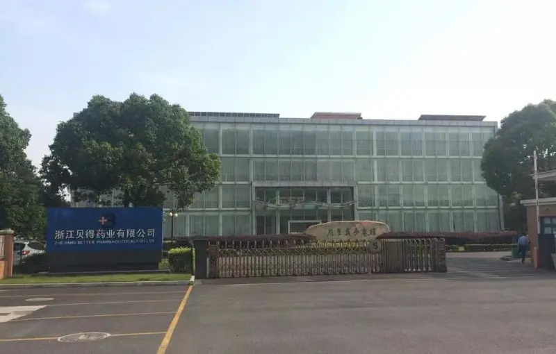 厂房大门