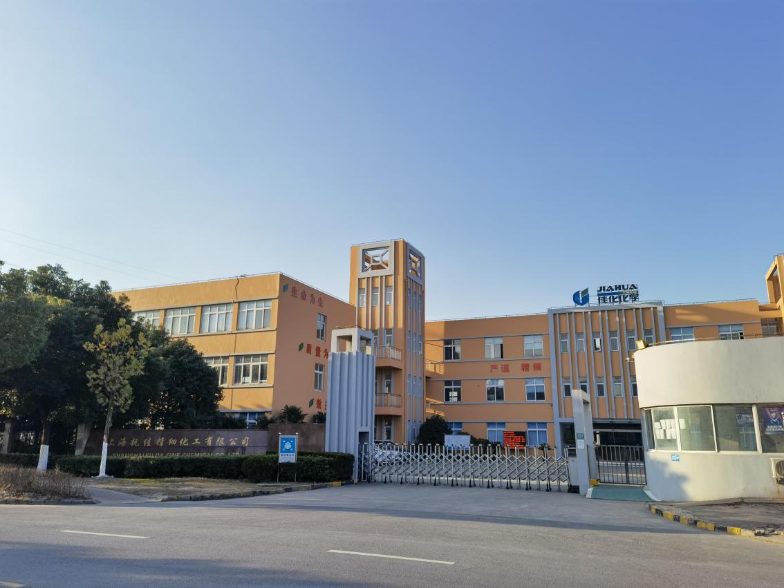 厂房大门
