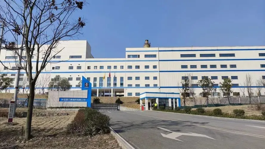 厂房大门