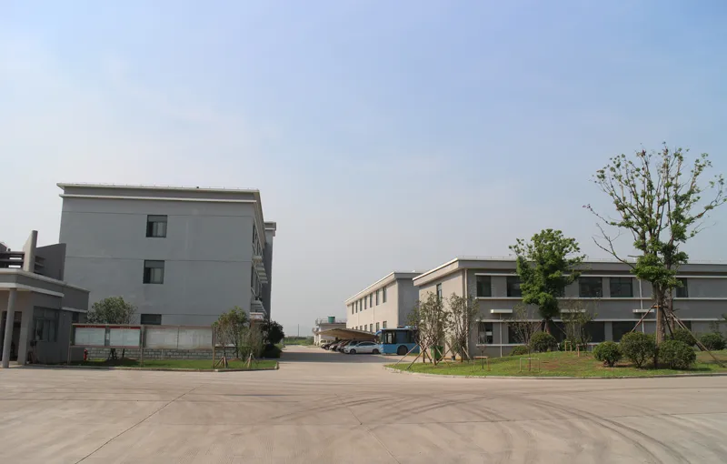 厂房大门