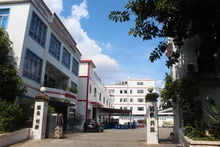 厂房大门