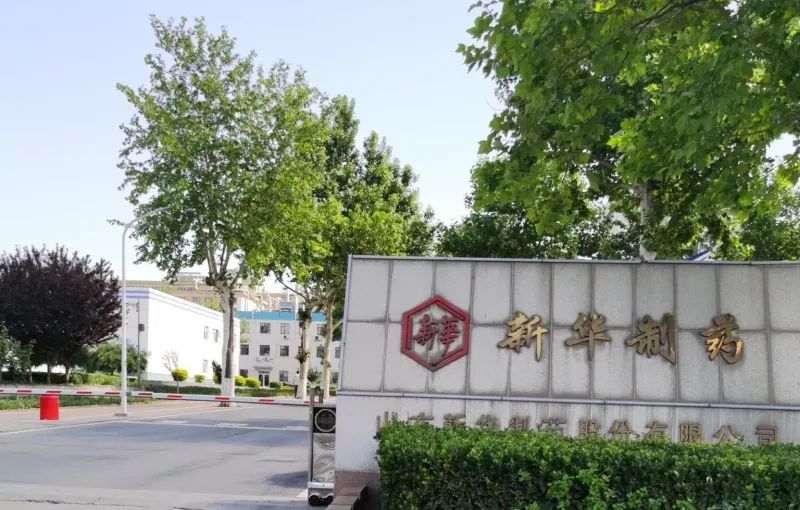 厂房大门