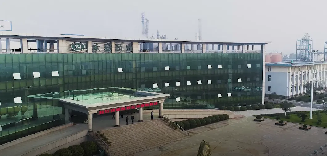 厂房大门