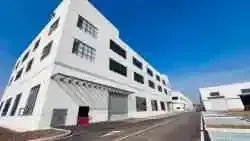 厂房大门