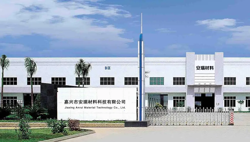 厂房大门