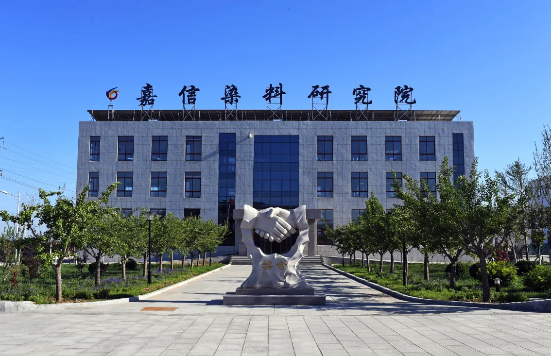 厂房大门