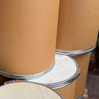 1,6,7,12-四氯-3,4,9,10-苝四甲酸二酐