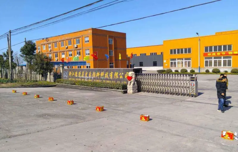 厂房大门