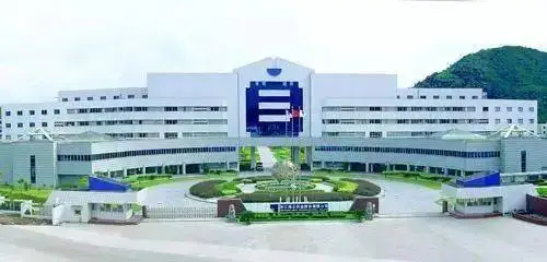 厂房大门